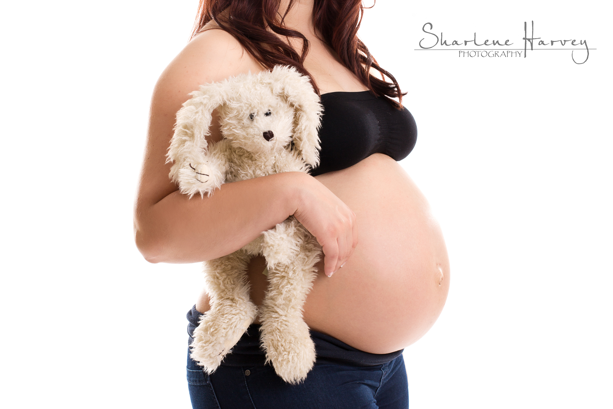 Pregnant Mother holding cute bunny | Mornington Peninsula Maternity Photographer